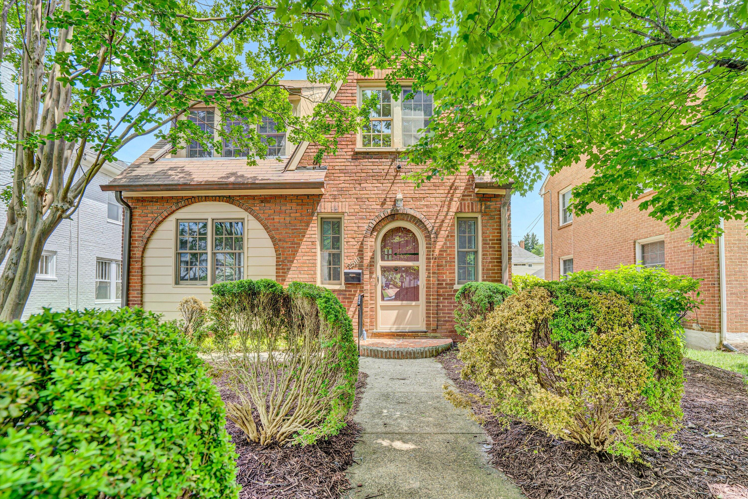 2510 Rosalind Ave, Roanoke, Virginia image 1