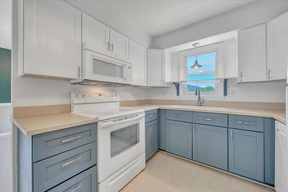 2724 Fletcher St, Salem, Virginia image 13