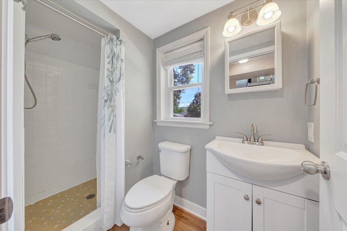 2724 Fletcher St, Salem, Virginia image 37
