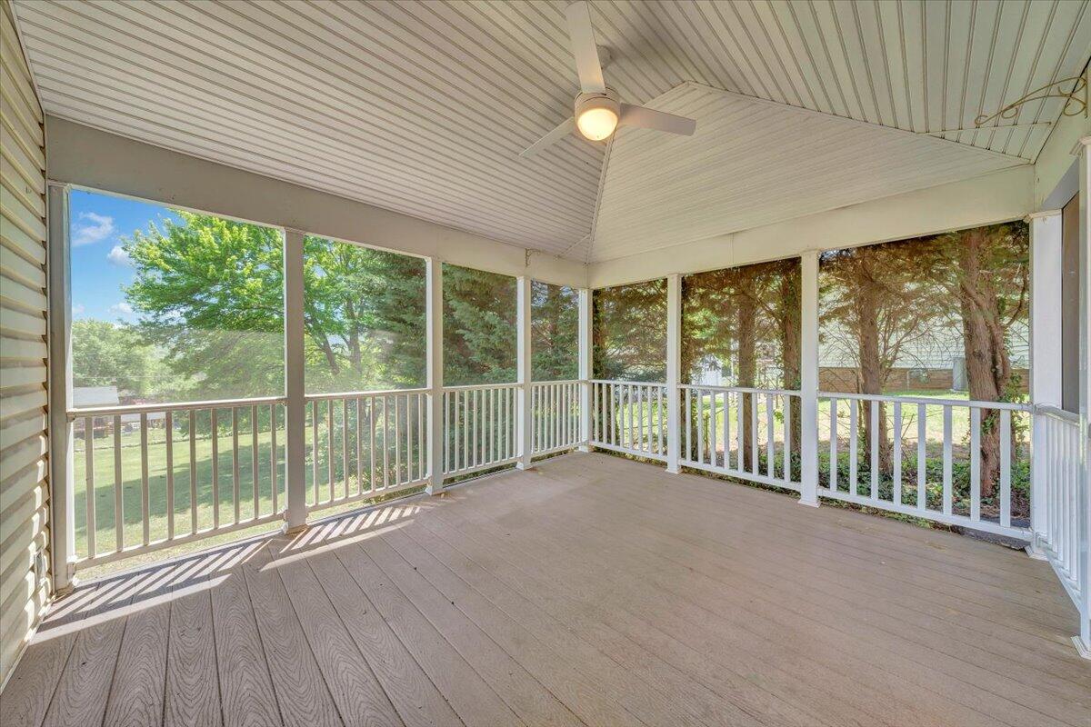 2724 Fletcher St, Salem, Virginia image 27