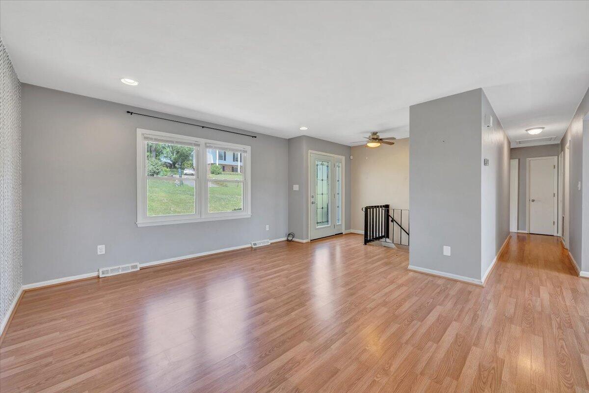 2724 Fletcher St, Salem, Virginia image 7