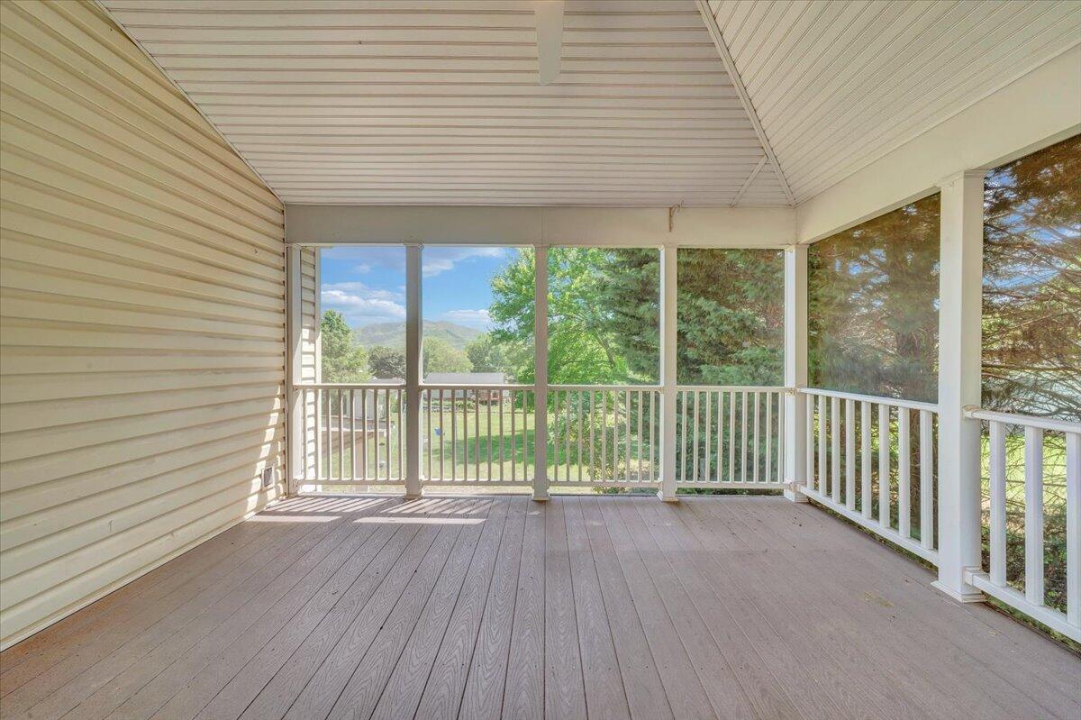 2724 Fletcher St, Salem, Virginia image 30