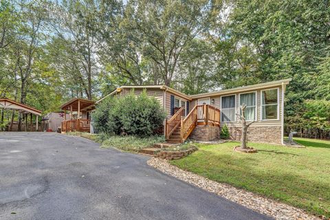 Homes For Sale - 276 Bluewater Dr<br/> Moneta, VA 24121