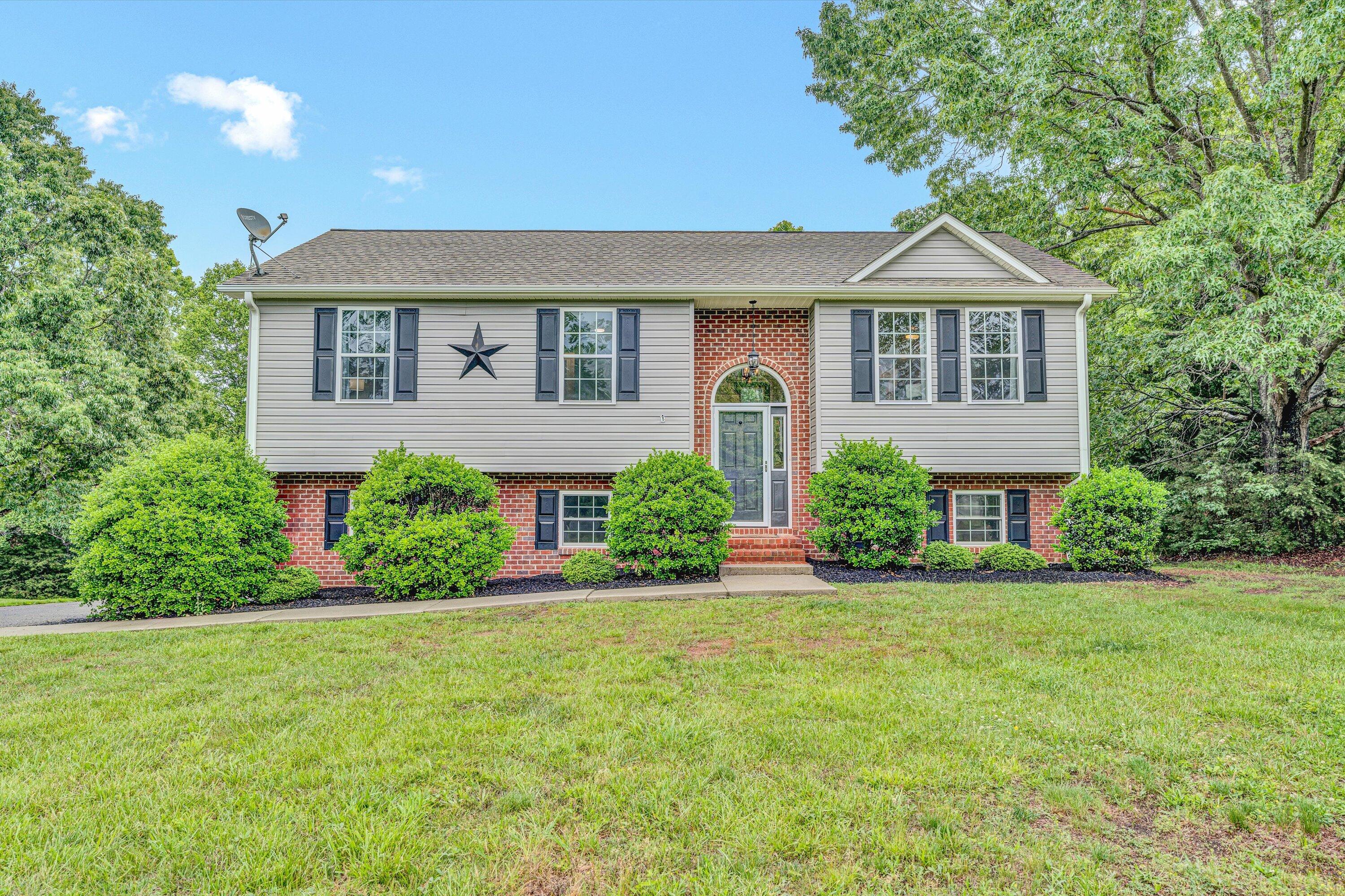 60 Surber Dr, Moneta, Ohio image 1