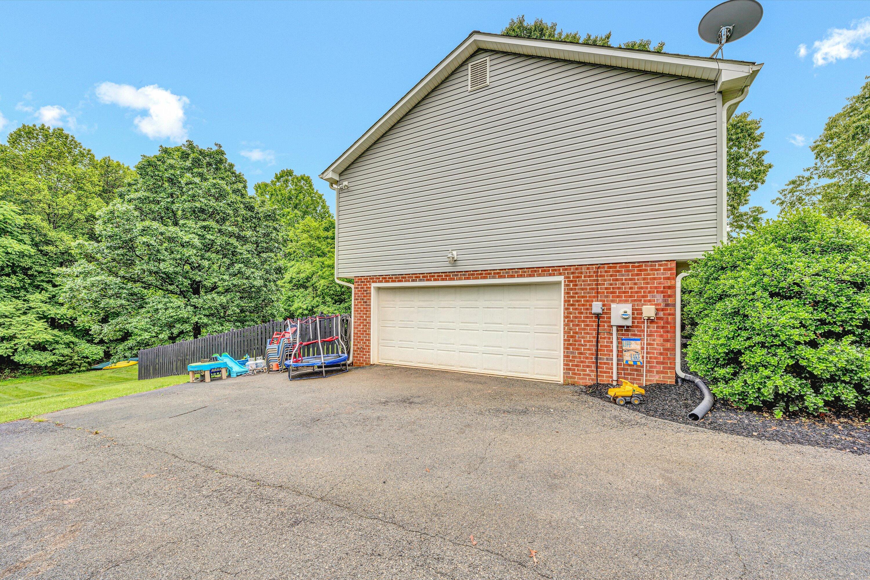 60 Surber Dr, Moneta, Ohio image 33