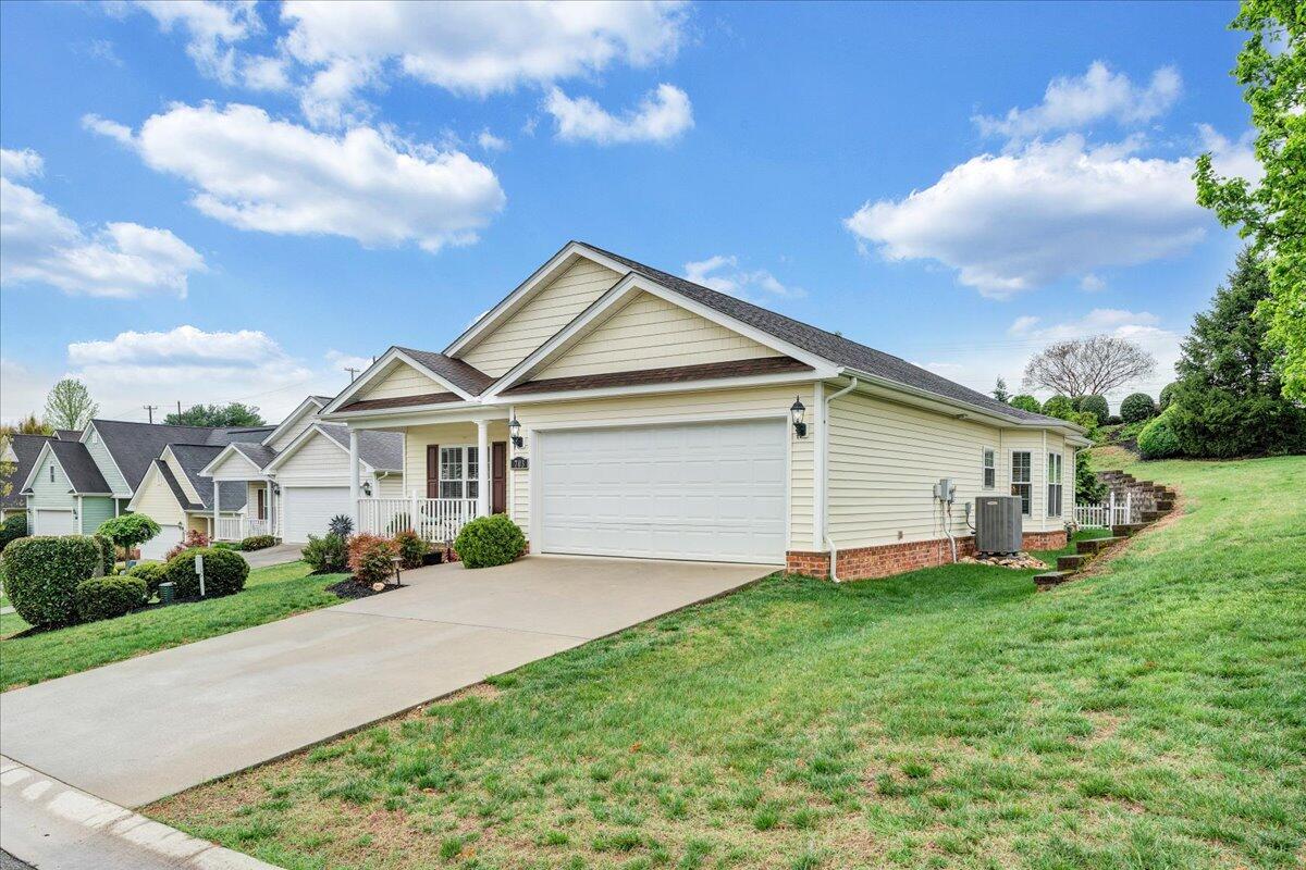703 N Battery Dr, Roanoke, Virginia image 42
