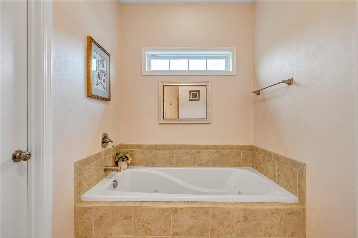 703 N Battery Dr, Roanoke, Virginia image 24