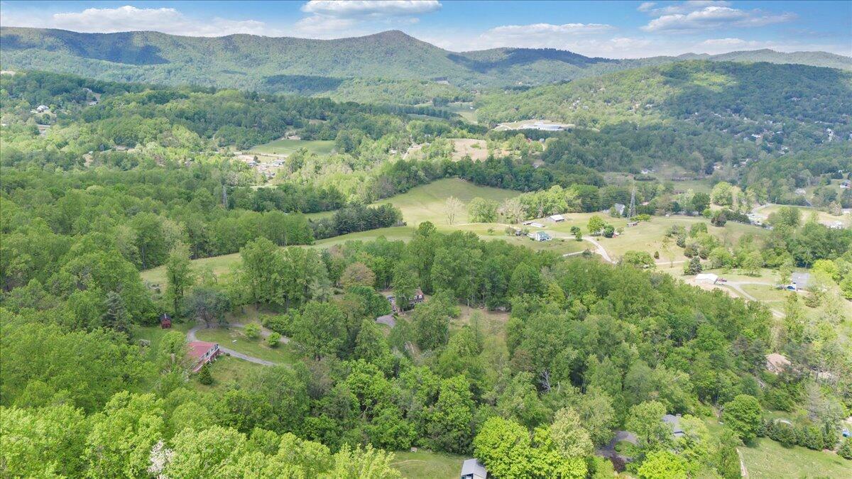 7133 Stone Mountain Rd, Roanoke, Virginia image 31
