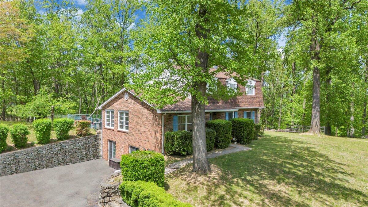 7133 Stone Mountain Rd, Roanoke, Virginia image 5
