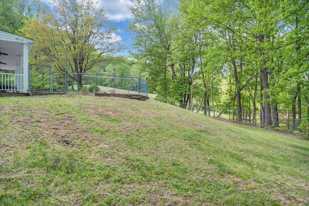 7133 Stone Mountain Rd, Roanoke, Virginia image 16