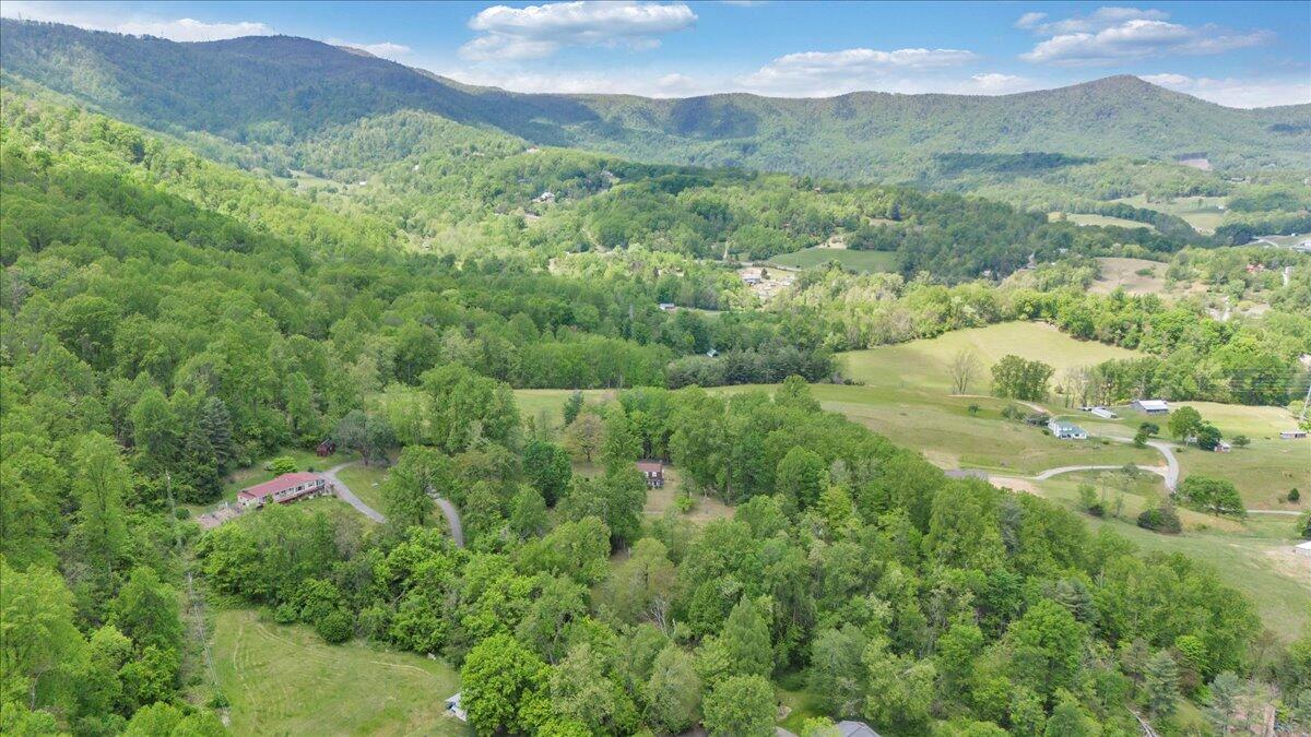 7133 Stone Mountain Rd, Roanoke, Virginia image 32