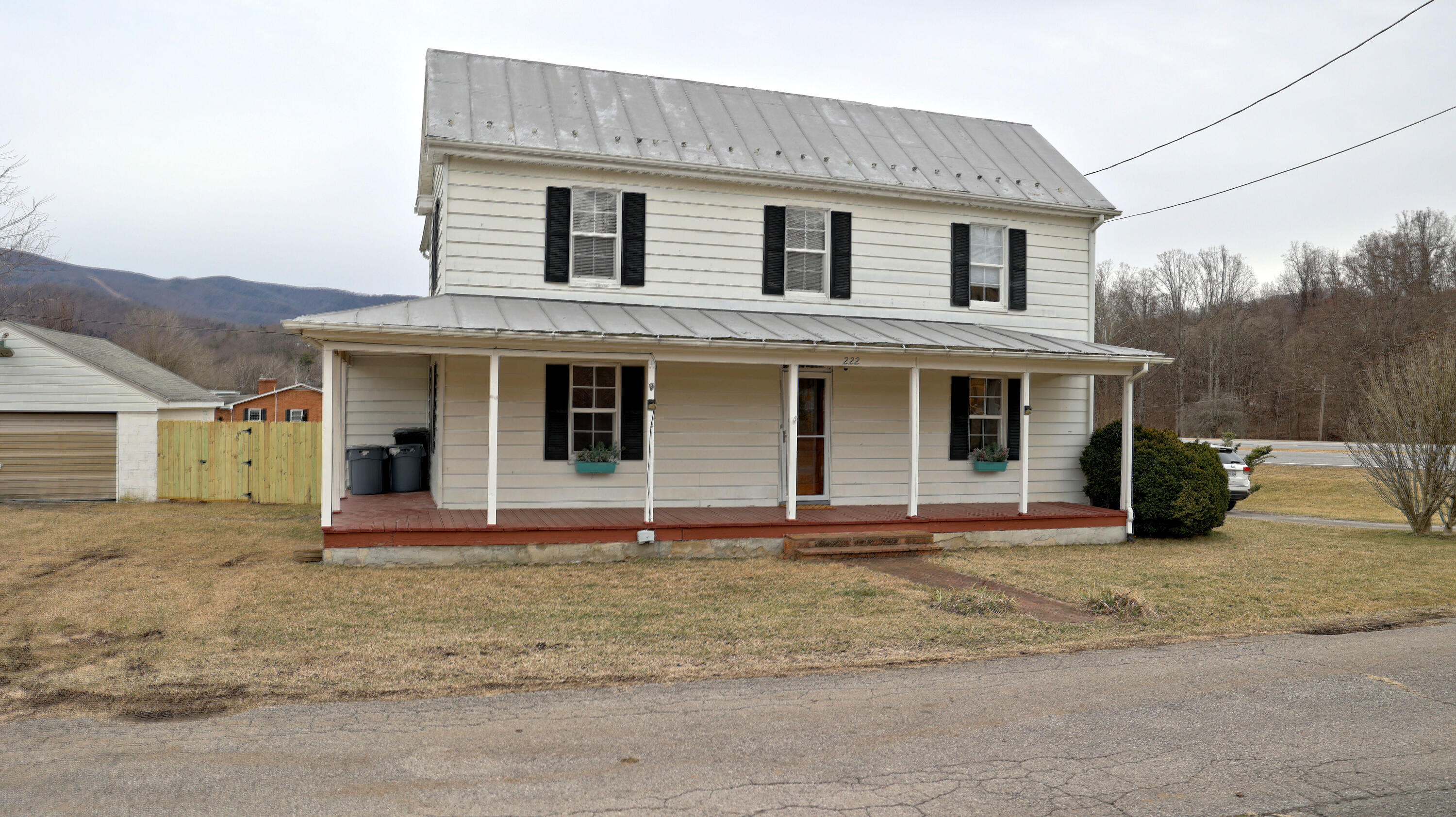 222 Trump Ln, Shawsville, Virginia image 1