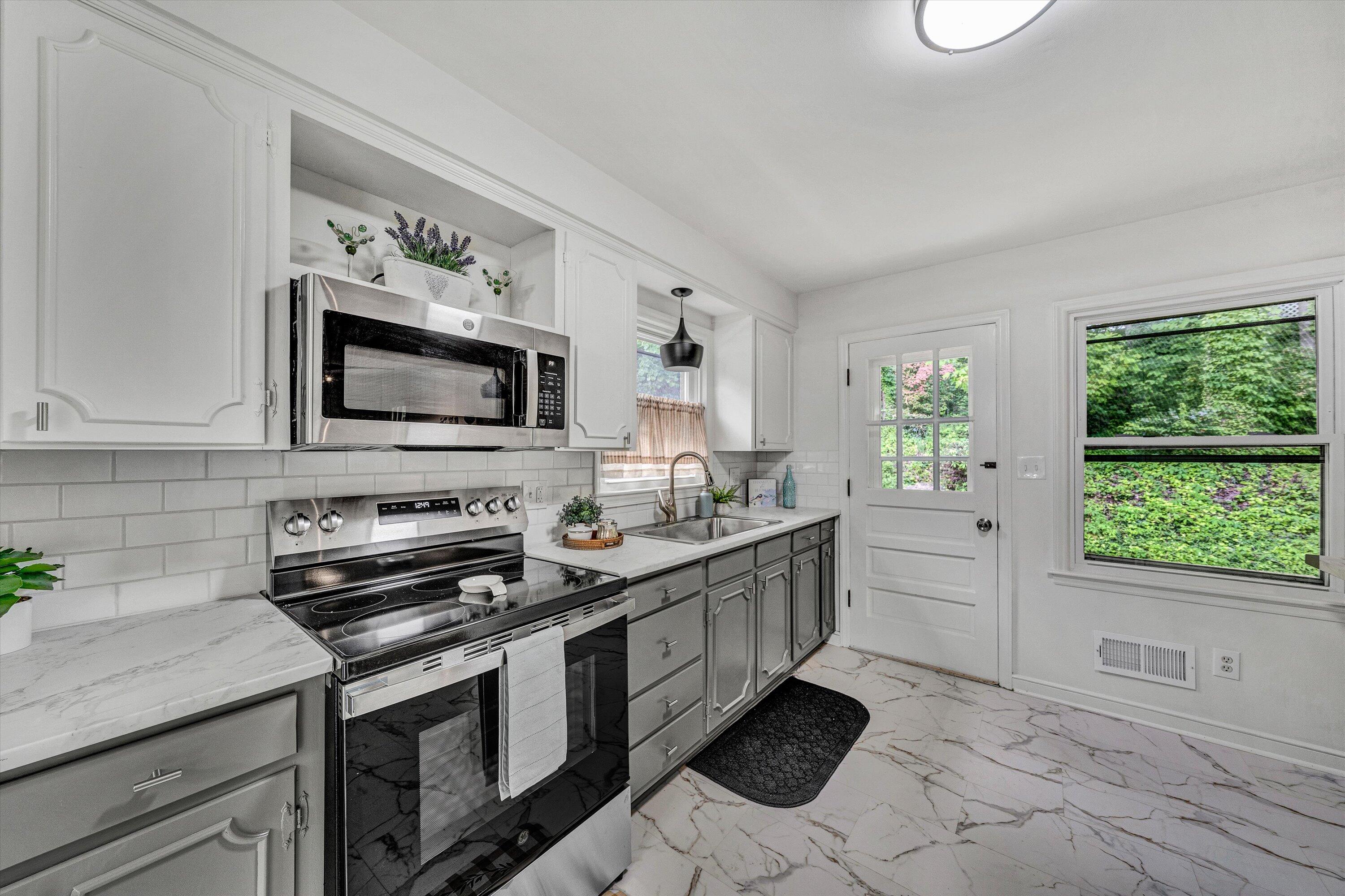 4122 Woodvale Dr, Roanoke, Ohio image 11