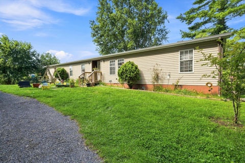 Mobile Home For Sale - 6782 Floyd Hwy<br/> Copper Hill, VA 24079