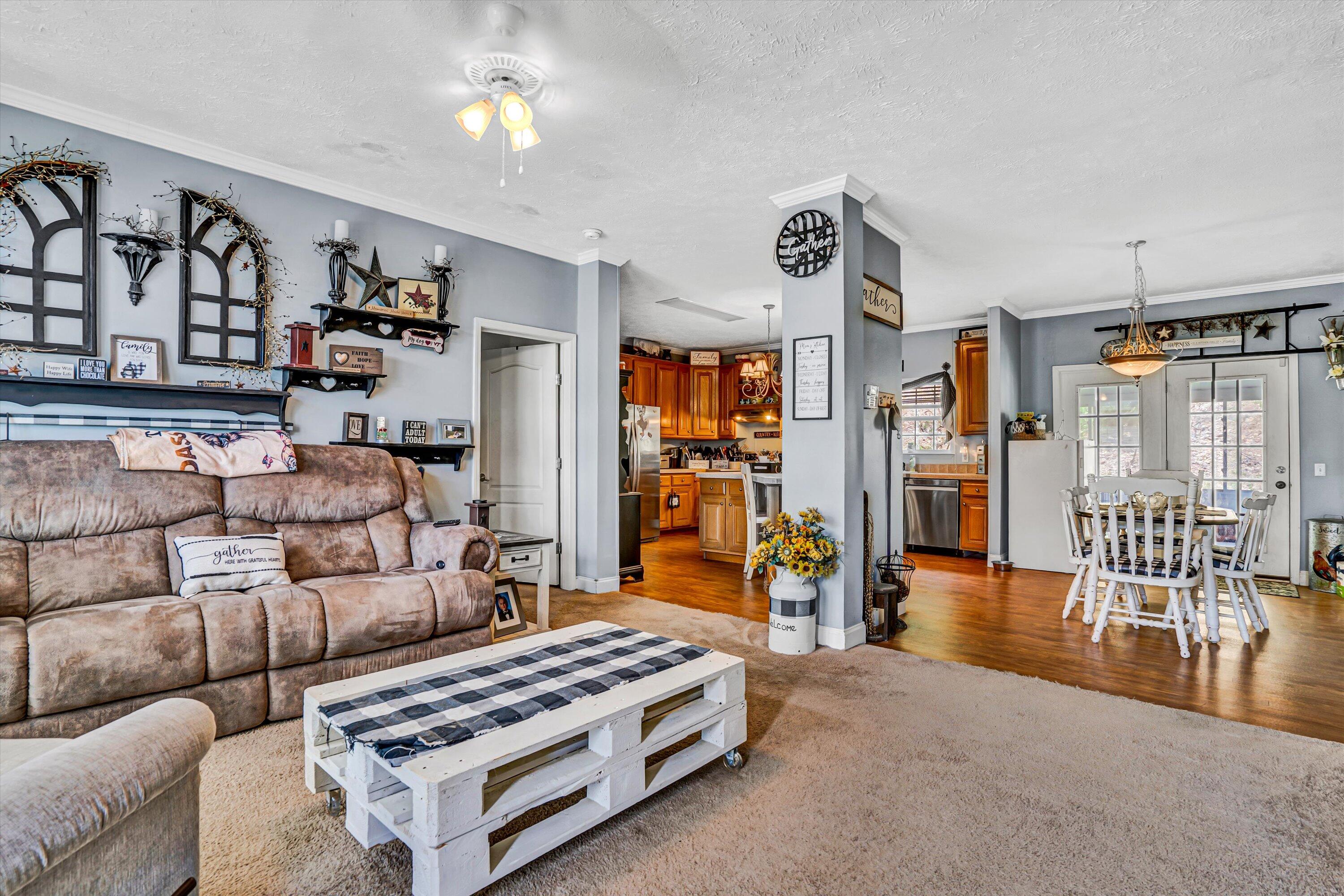 925 Givens Tyler Rd, Salem, Ohio image 5