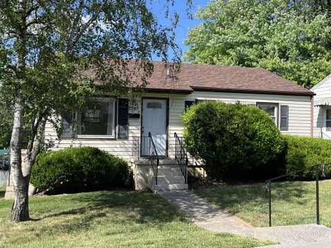 Homes For Sale - 2545 Denniston Ave<br/> Roanoke City County, Roanoke, VA 24015