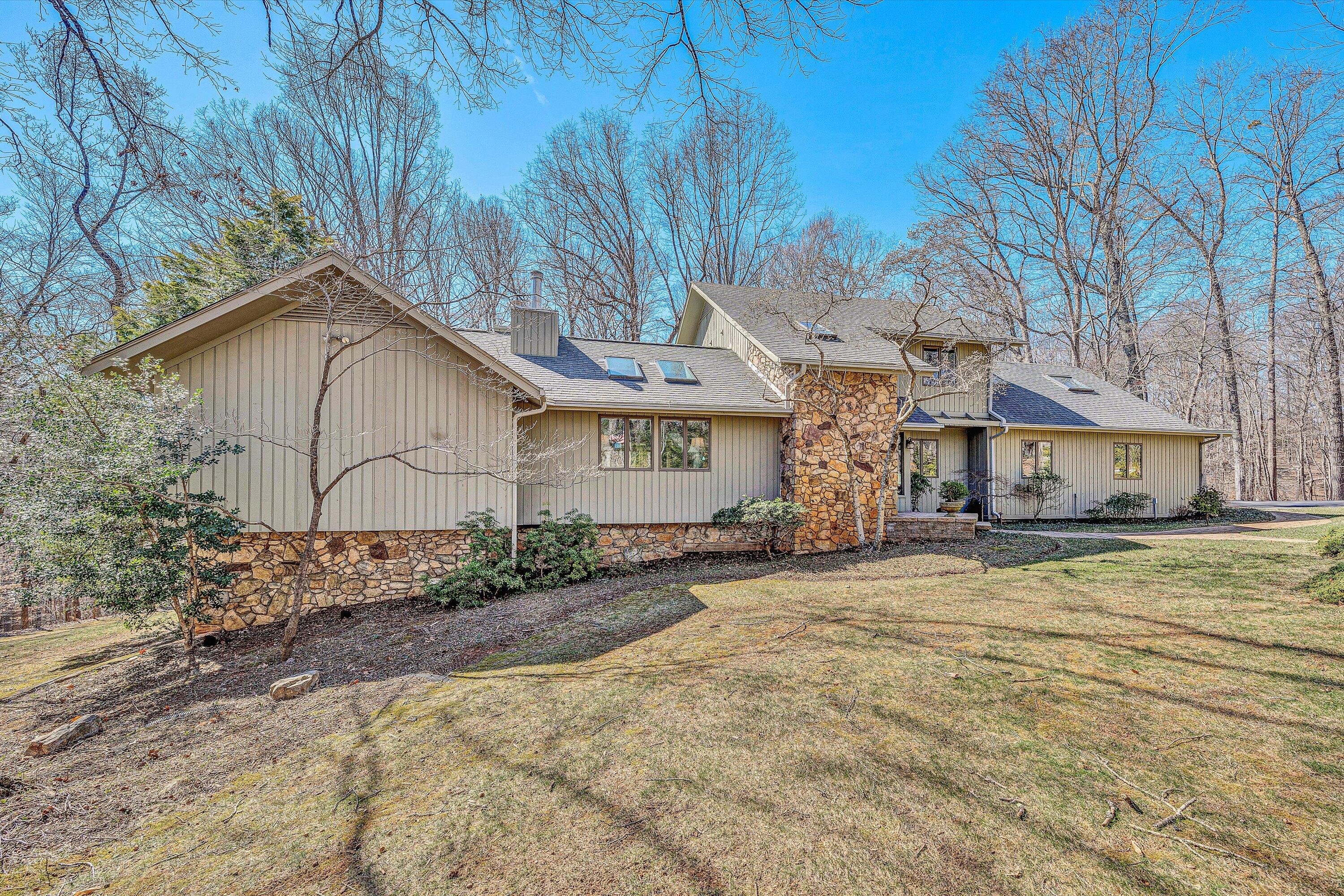265 Lakewood Ct, Rocky Mount, Virginia image 2