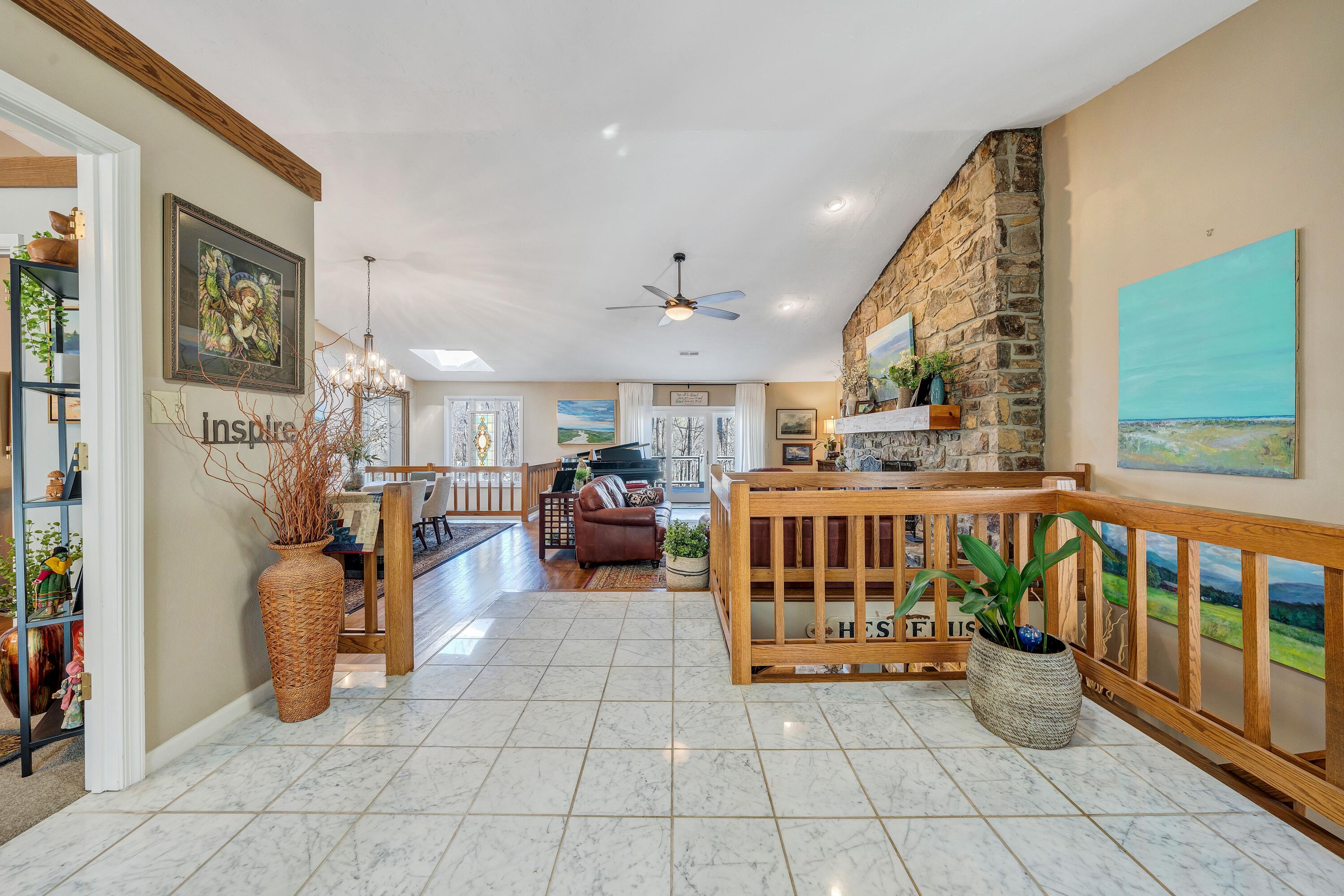4921 Hunting Hills Dr, Roanoke, Virginia image 7
