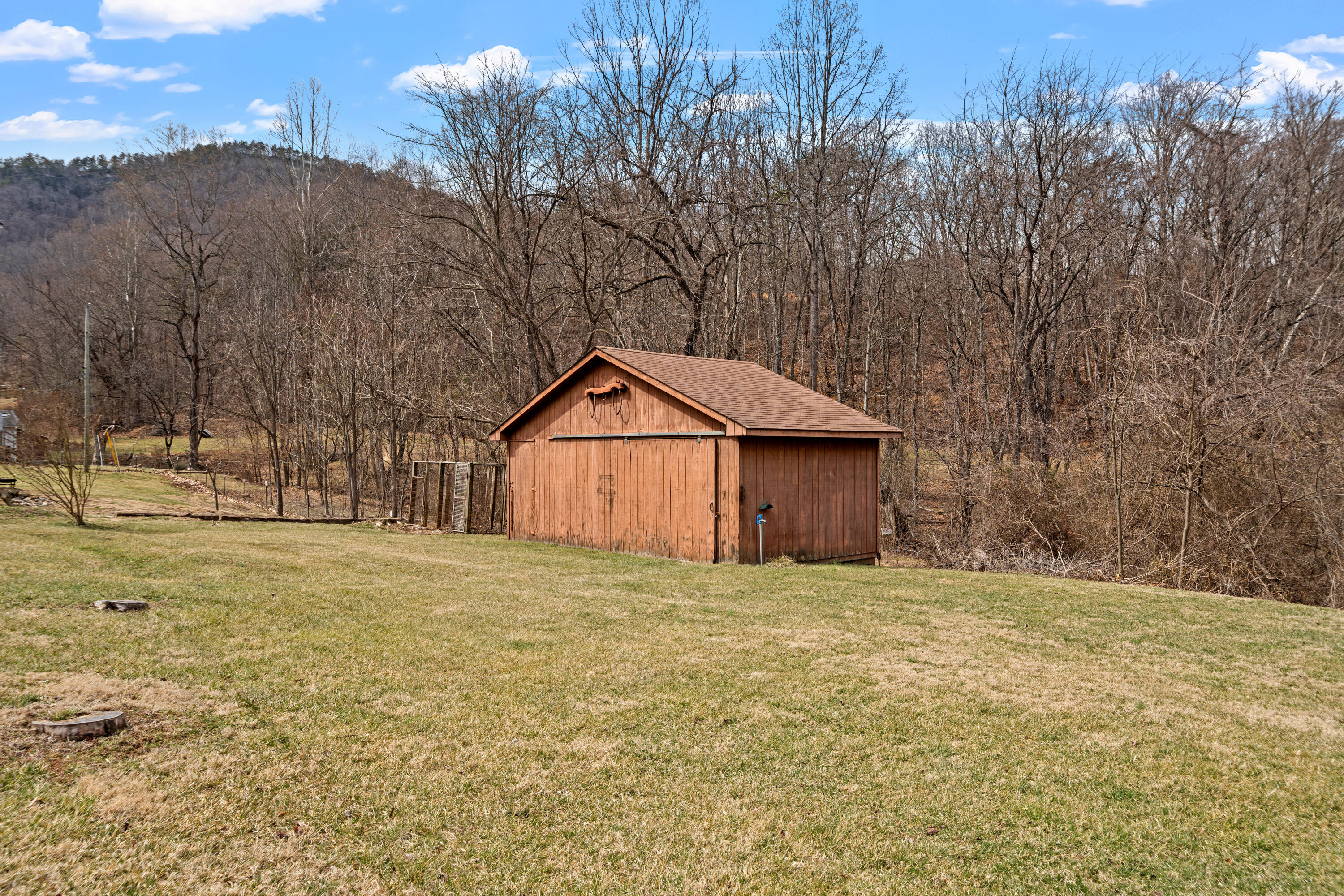 466 Greenway Hollow Rd, Troutville, Virginia image 11