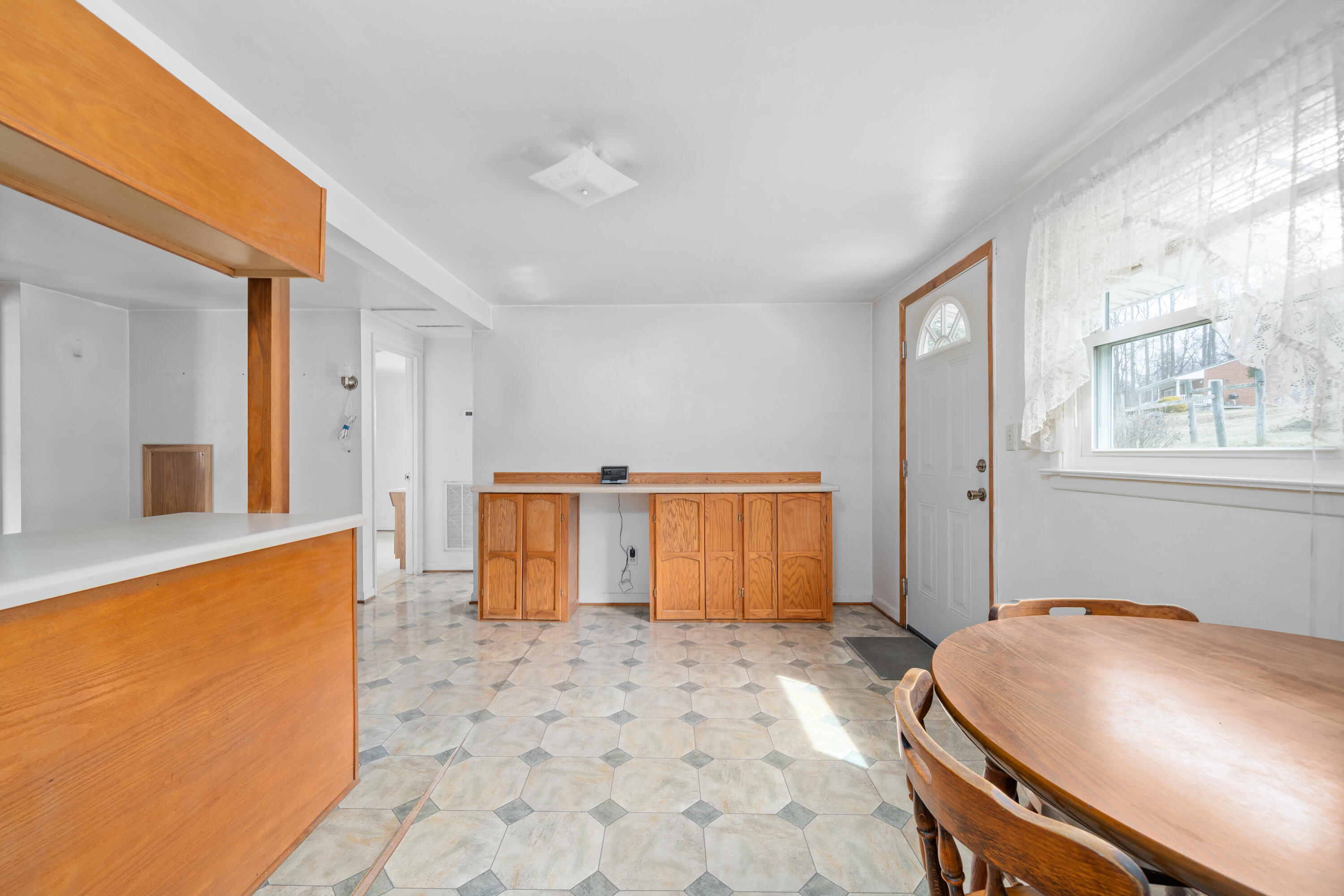 466 Greenway Hollow Rd, Troutville, Virginia image 4