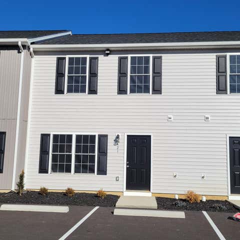Townhouse For Sale - 421 N Washington Ave #6<br/> Pulaski County, Pulaski, VA 24301