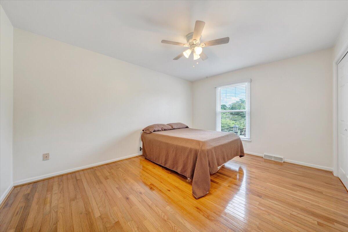 4949 Grape Tree Ln, Roanoke, Virginia image 33