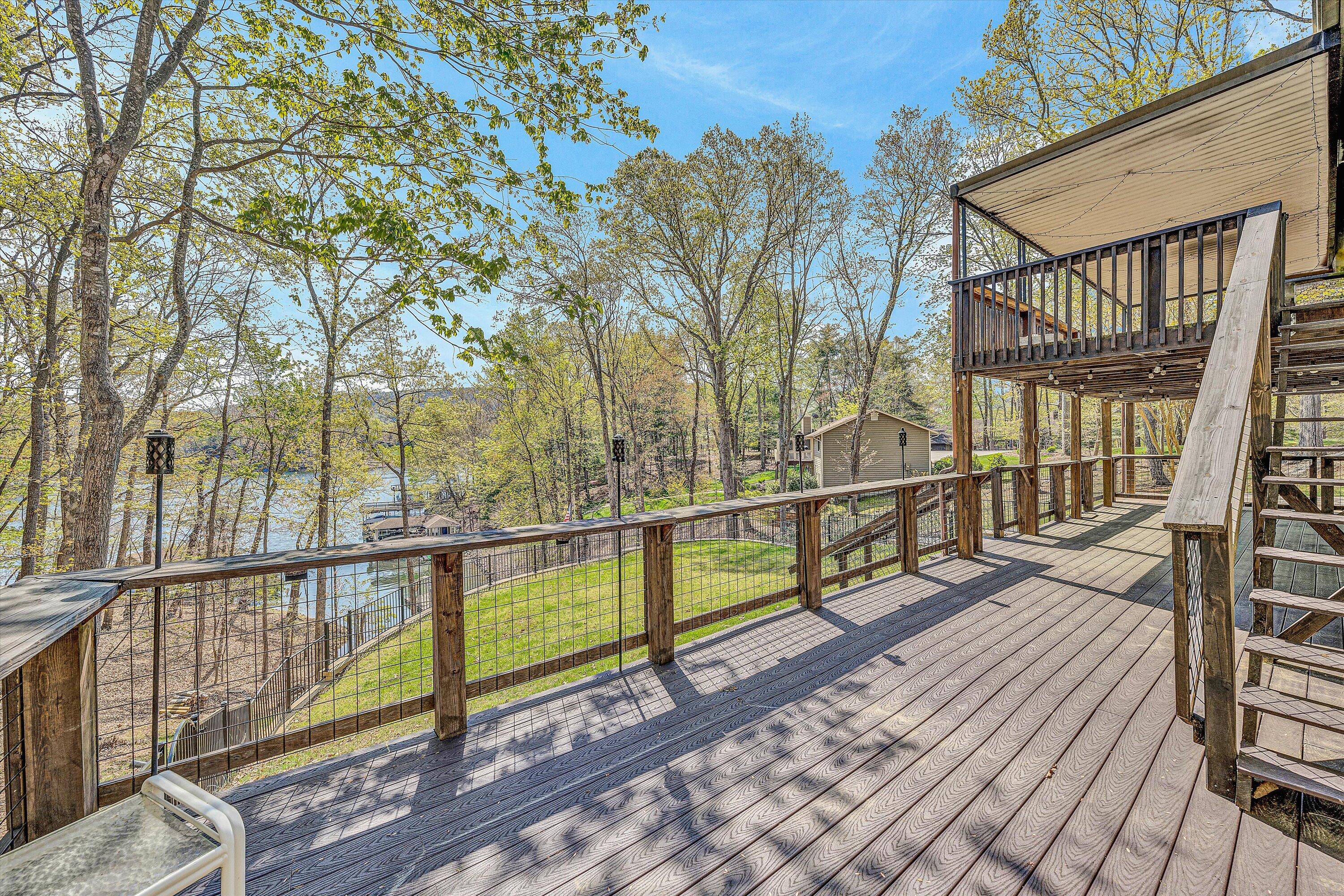 202 Sherwood Dr, Huddleston, Virginia image 35
