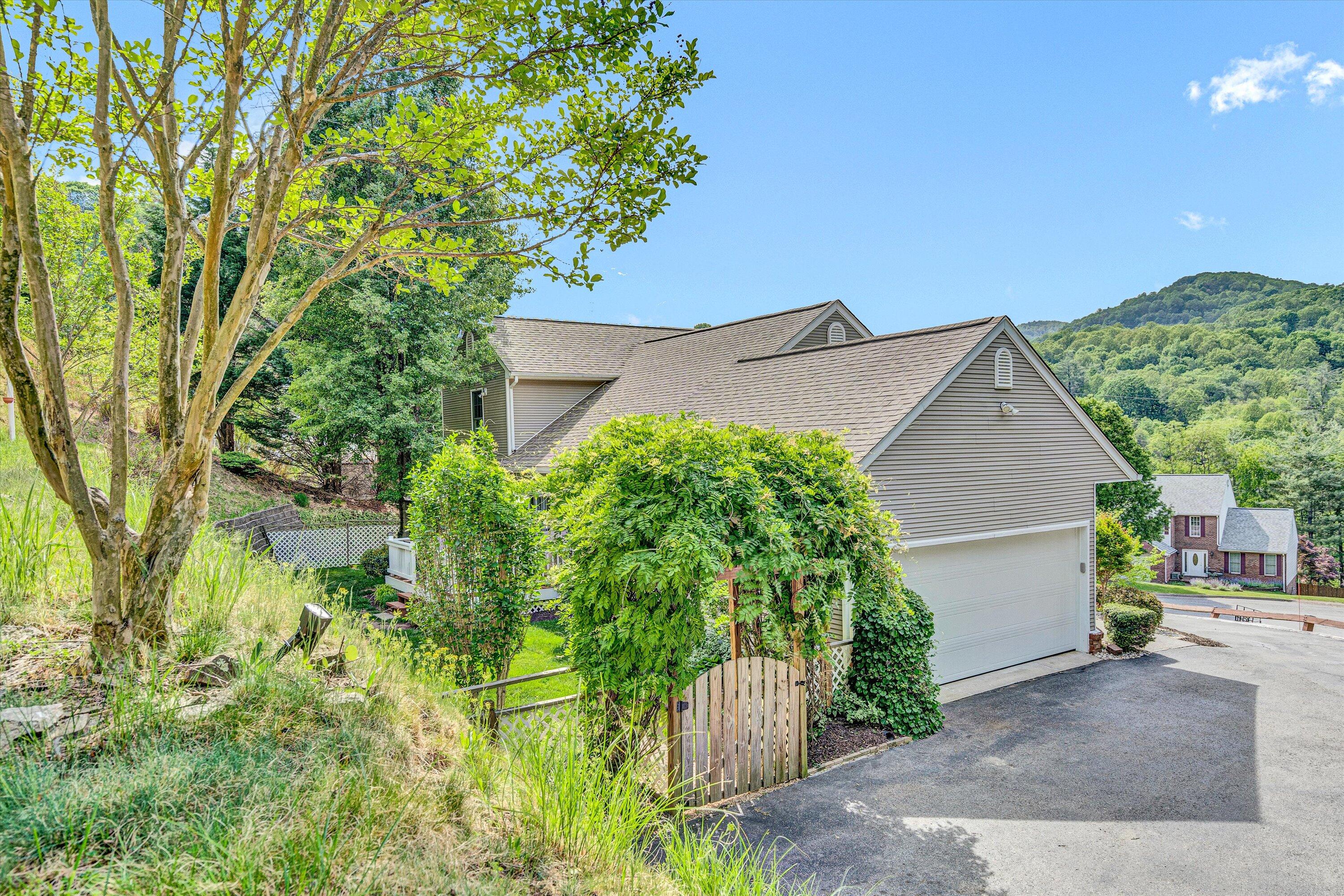 5719 Spring Meadow Ct, Roanoke, Virginia image 30