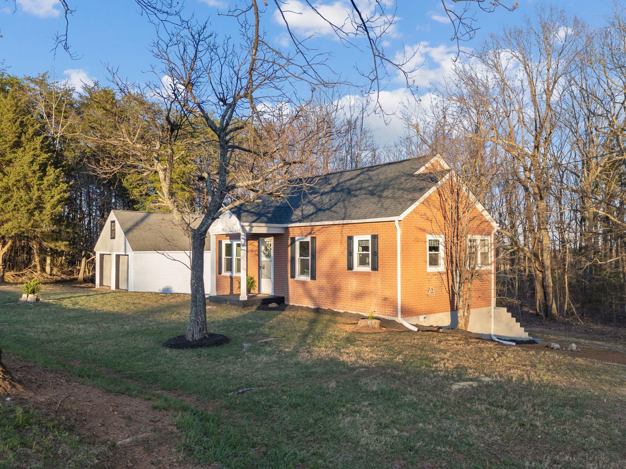 4920 Philpott Dr, Bassett, Virginia image 4