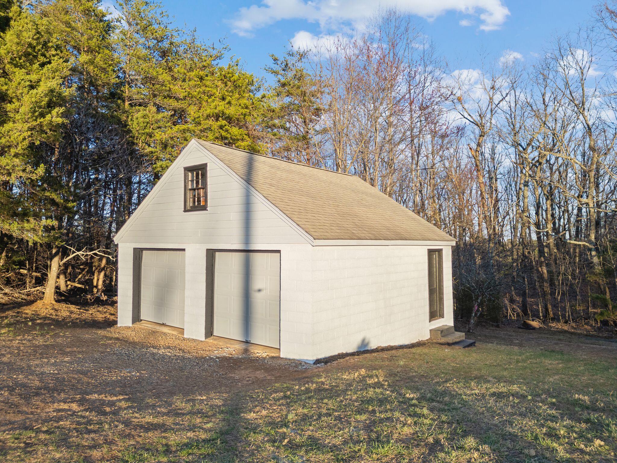 4920 Philpott Dr, Bassett, Virginia image 6