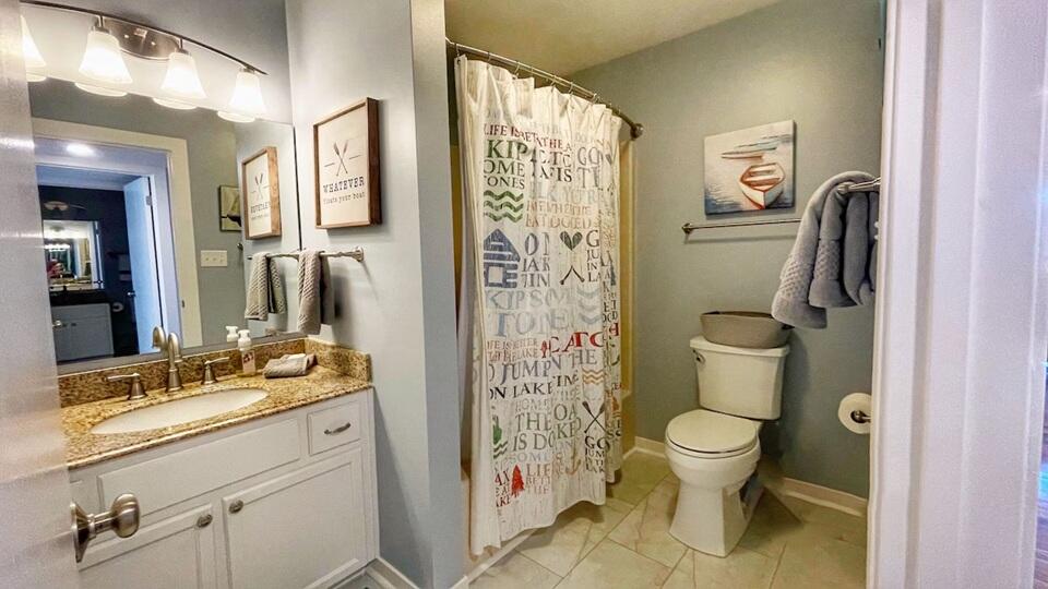 290 Sailors Cove Dr #405, Moneta, Virginia image 10