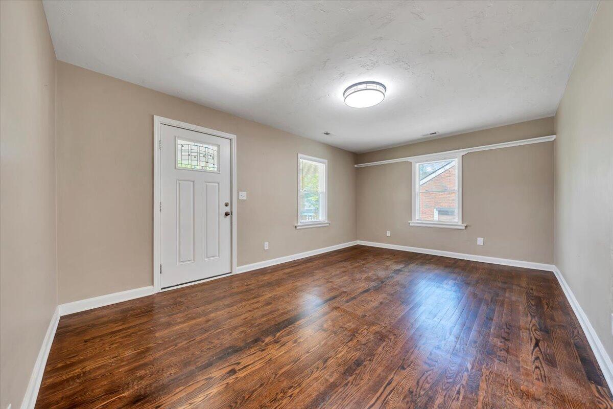 1033 Hunt Ave, Roanoke, Virginia image 5