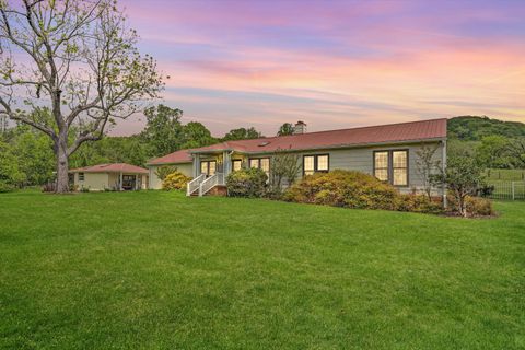 Homes For Sale - 1812 Mountain View Rd # 1816<br/> Vinton, VA 24179