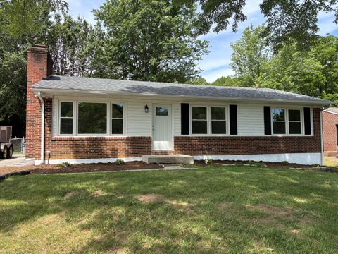 Homes For Rent - 5418 Bauman Dr<br/> Roanoke, VA 24019