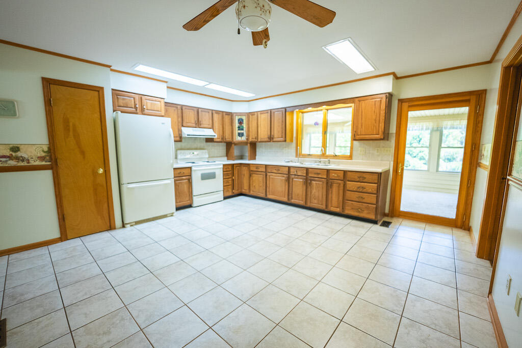 1978 Laurel Creek Rd, Pilot, Virginia image 11