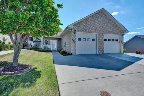 Apartment For Sale - 6651 Stonelyn Cottage Ct<br/> Roanoke, VA 24019