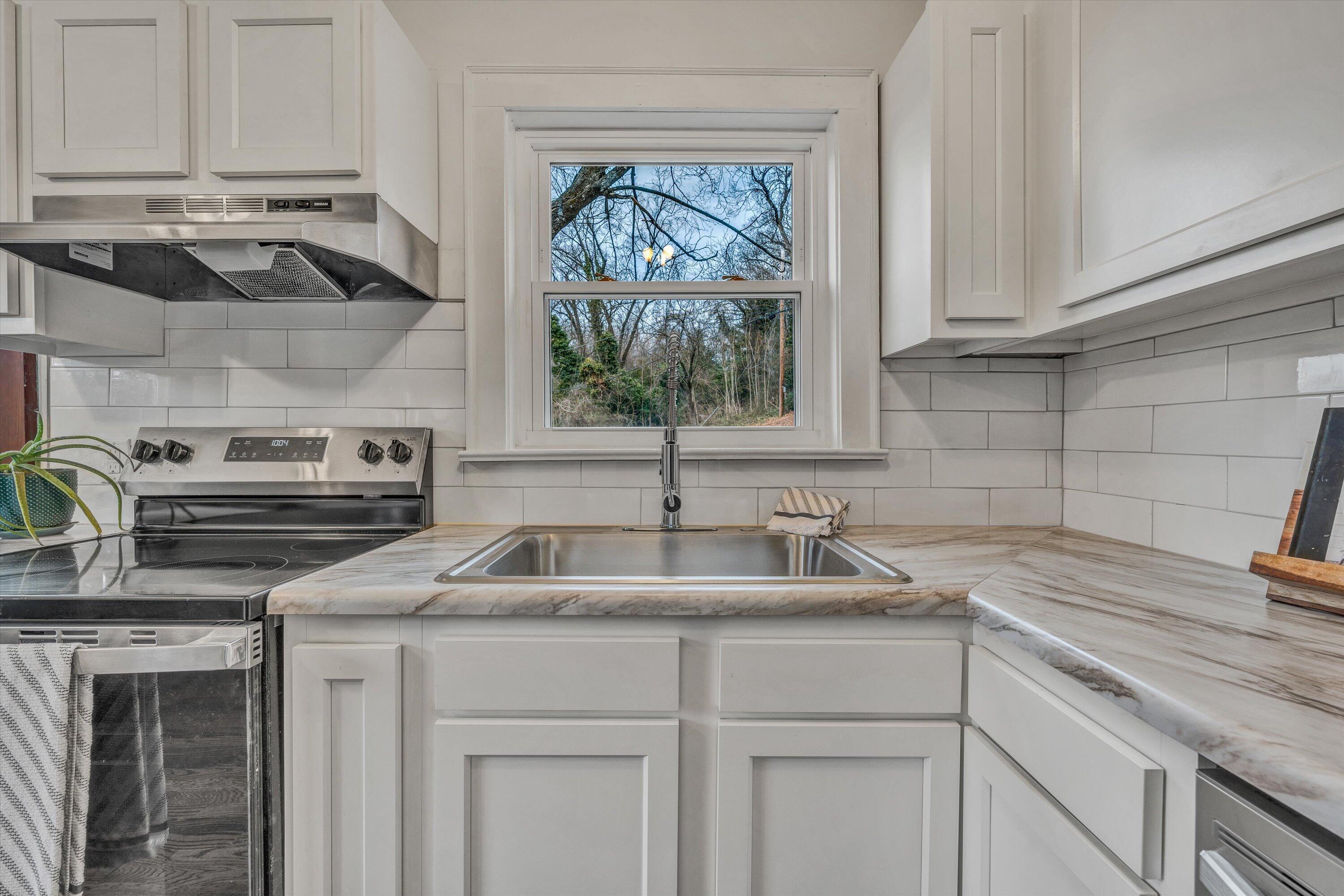1927 Langdon Rd, Roanoke, Virginia image 7