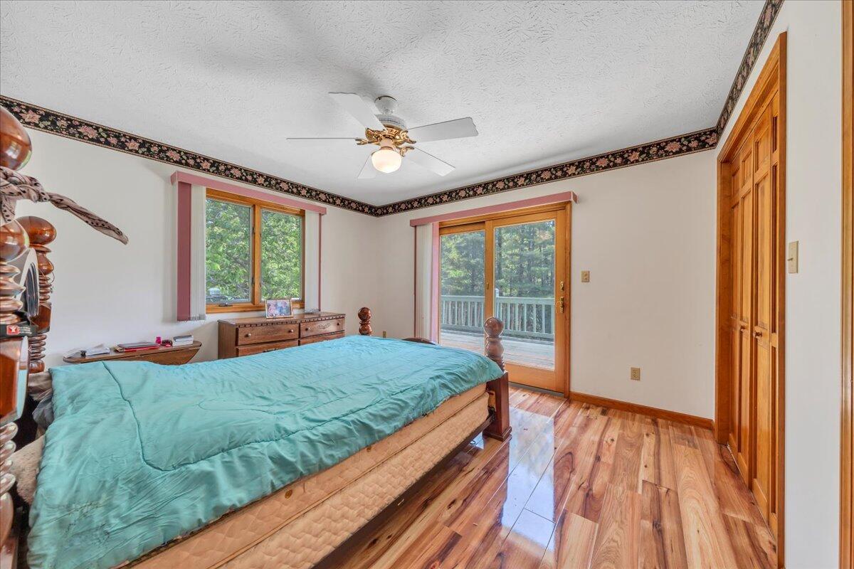 1296 Emerald Valley Way, Huddleston, Virginia image 14