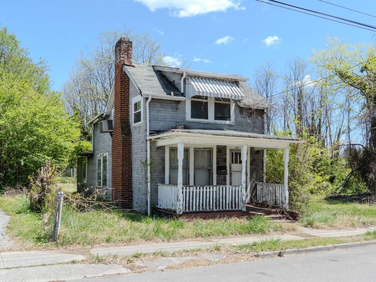 216 Chapman St, Salem, Virginia image 1