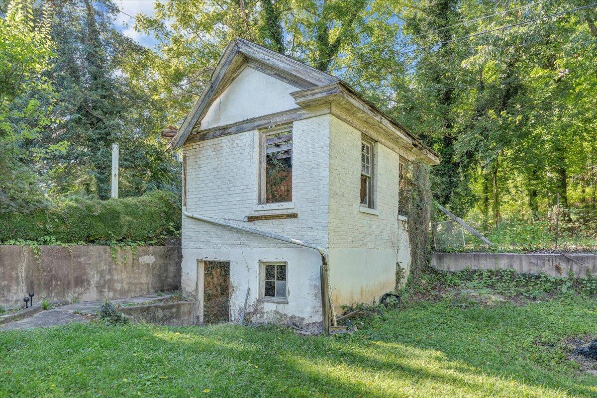 216 Alleghany St, Clifton Forge, Virginia image 33