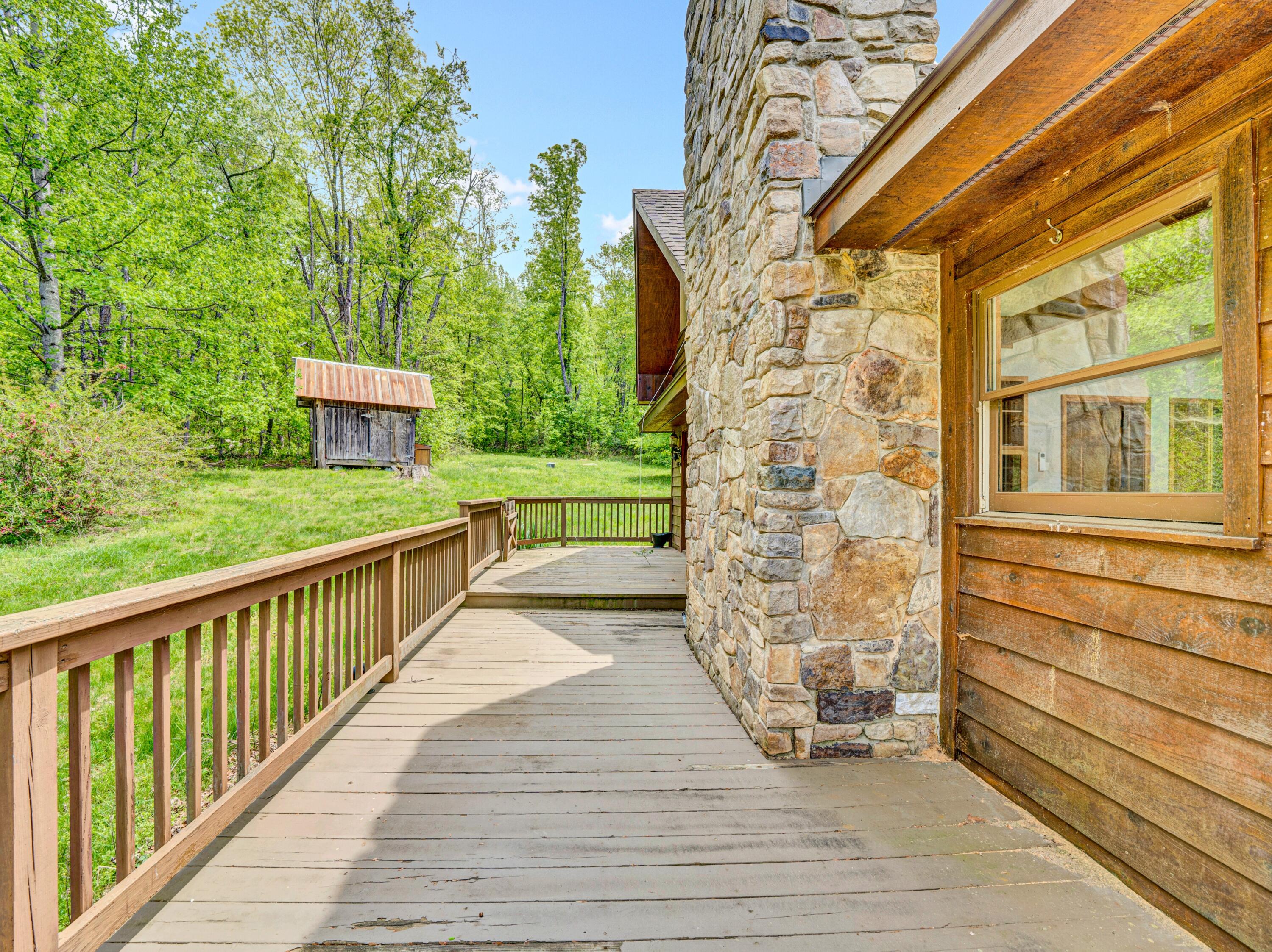 195 Lost Spring Ln, Lexington, Virginia image 42