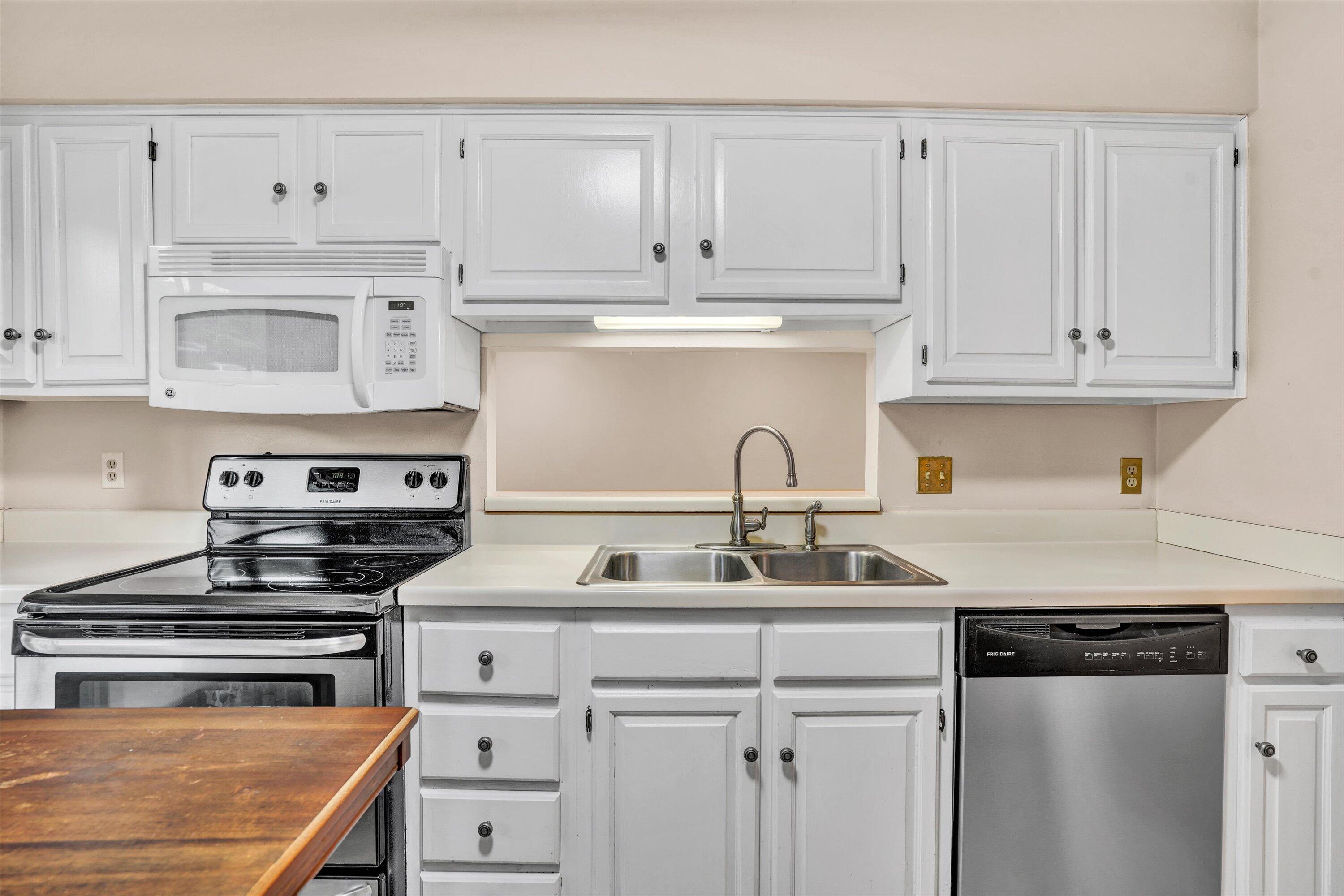 2501 Gatehouse Ln, Salem, Virginia image 11