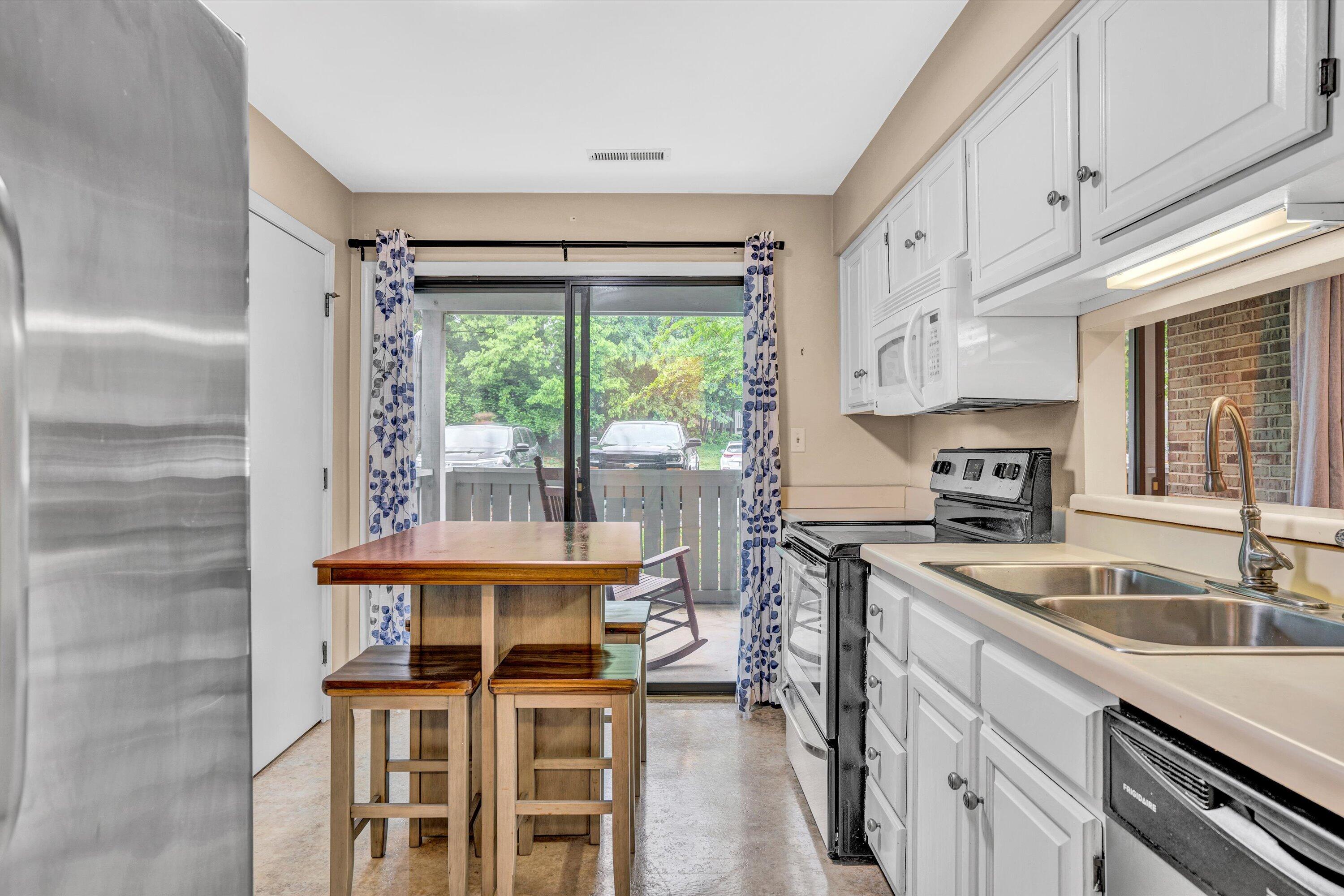 2501 Gatehouse Ln, Salem, Virginia image 10