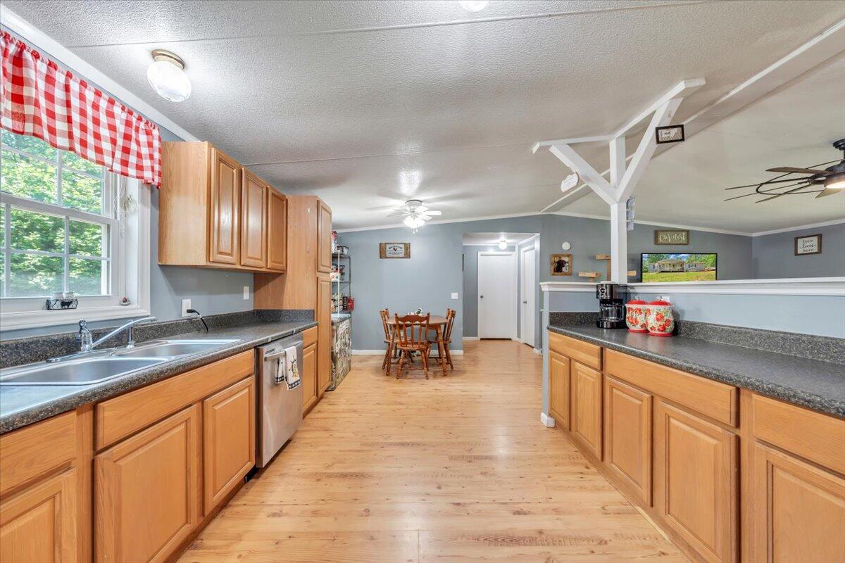 4362 Stewartsville Rd, Moneta, Virginia image 16