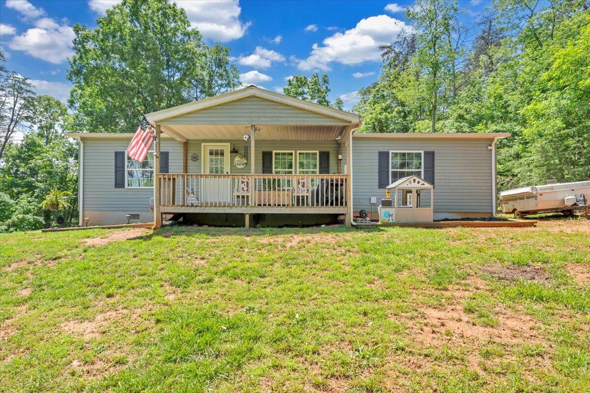 4362 Stewartsville Rd, Moneta, Virginia image 1