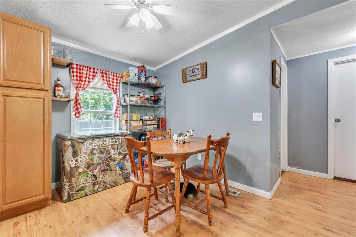 4362 Stewartsville Rd, Moneta, Virginia image 10