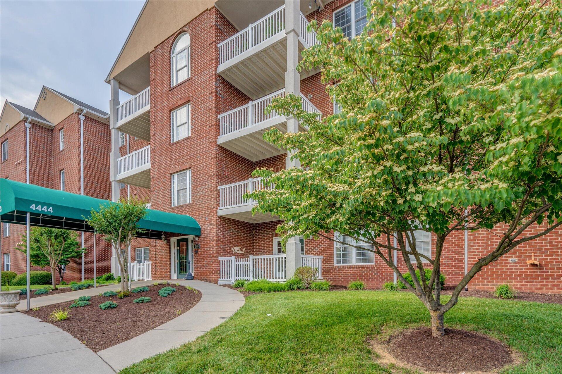 4444 Pheasant Ridge Rd #206, Roanoke, Virginia image 3