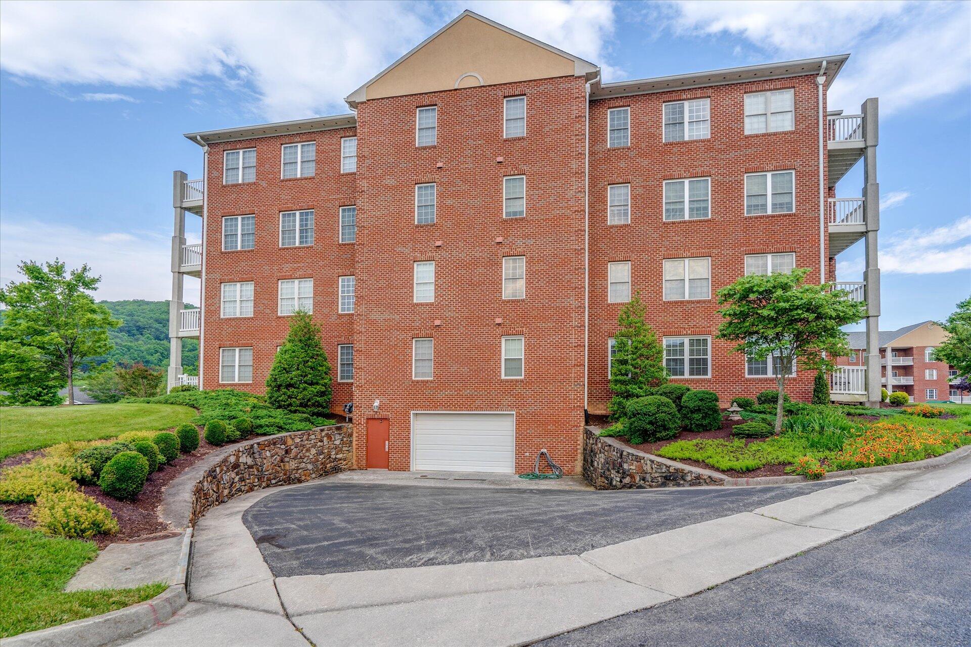 4444 Pheasant Ridge Rd #206, Roanoke, Virginia image 4