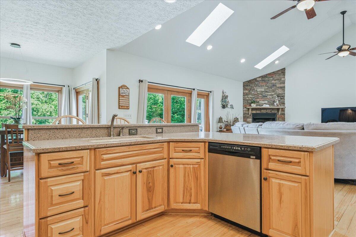 274 Ernest Dr, Wirtz, Virginia image 17