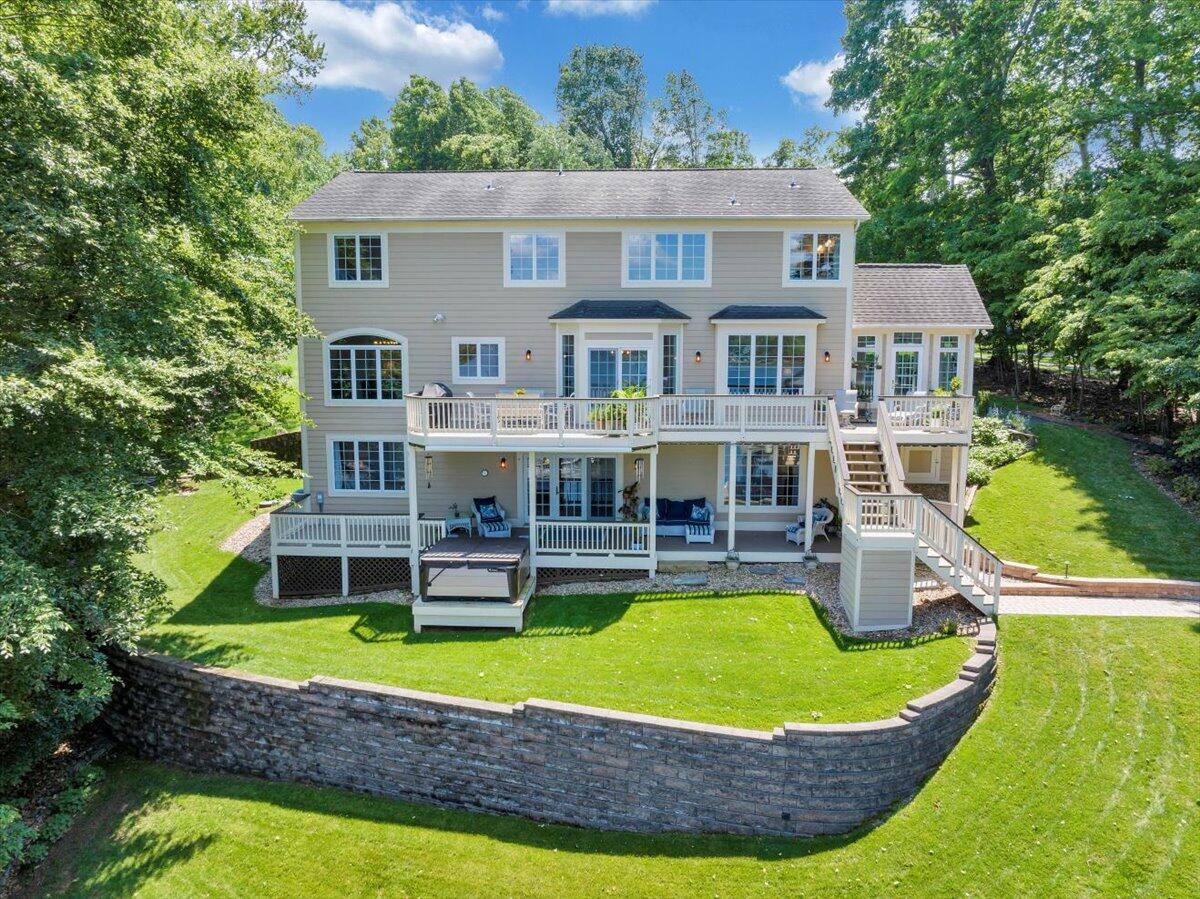 72 Pine Crest Cir, Moneta, Virginia image 3